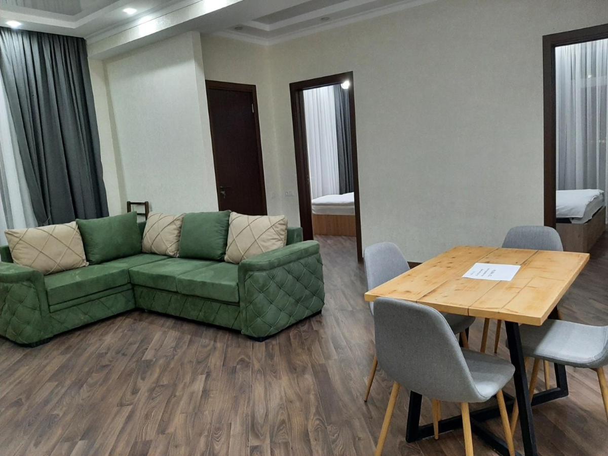 Vazi Aparthotel ティビリシ エクステリア 写真