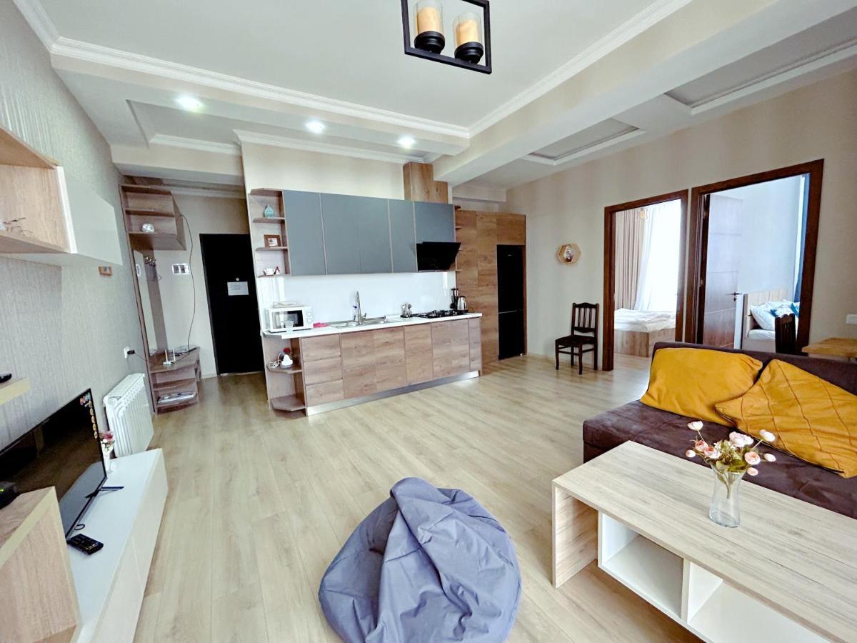 Vazi Aparthotel ティビリシ エクステリア 写真