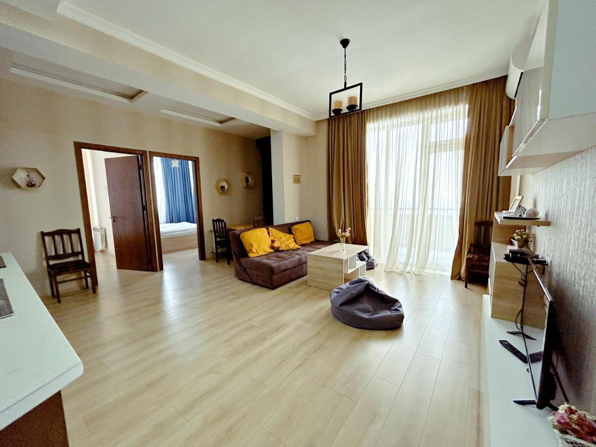 Vazi Aparthotel ティビリシ エクステリア 写真