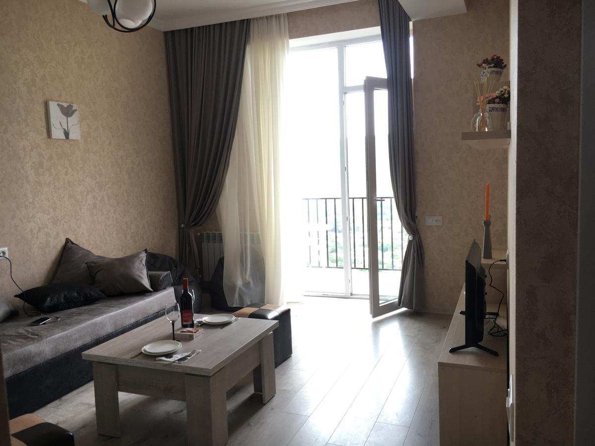 Vazi Aparthotel ティビリシ エクステリア 写真